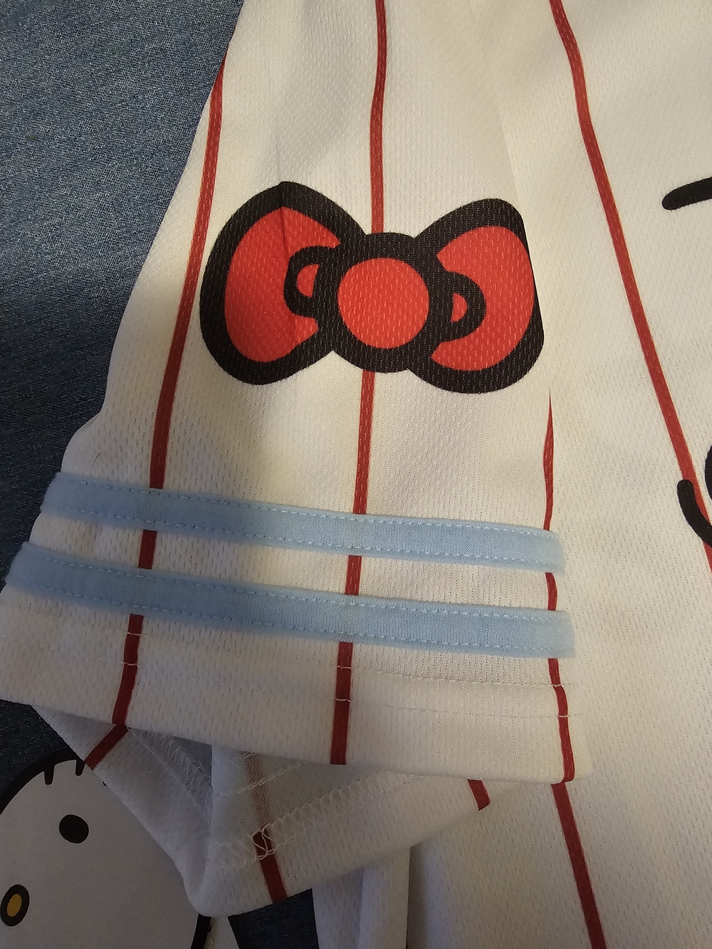 Hello Kitty Baseball Jersery - Picture 4 of 4